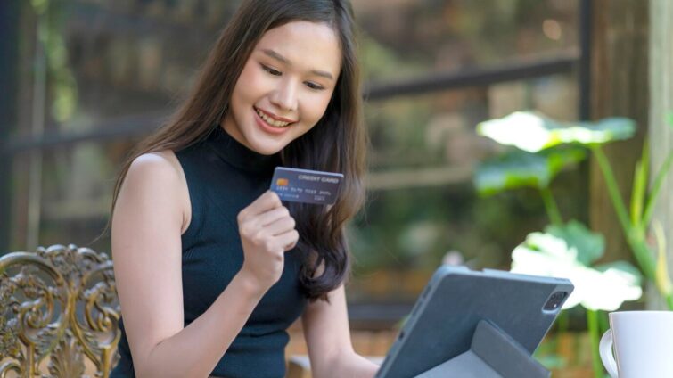 Choosing the Best Credit Card in the Philippines